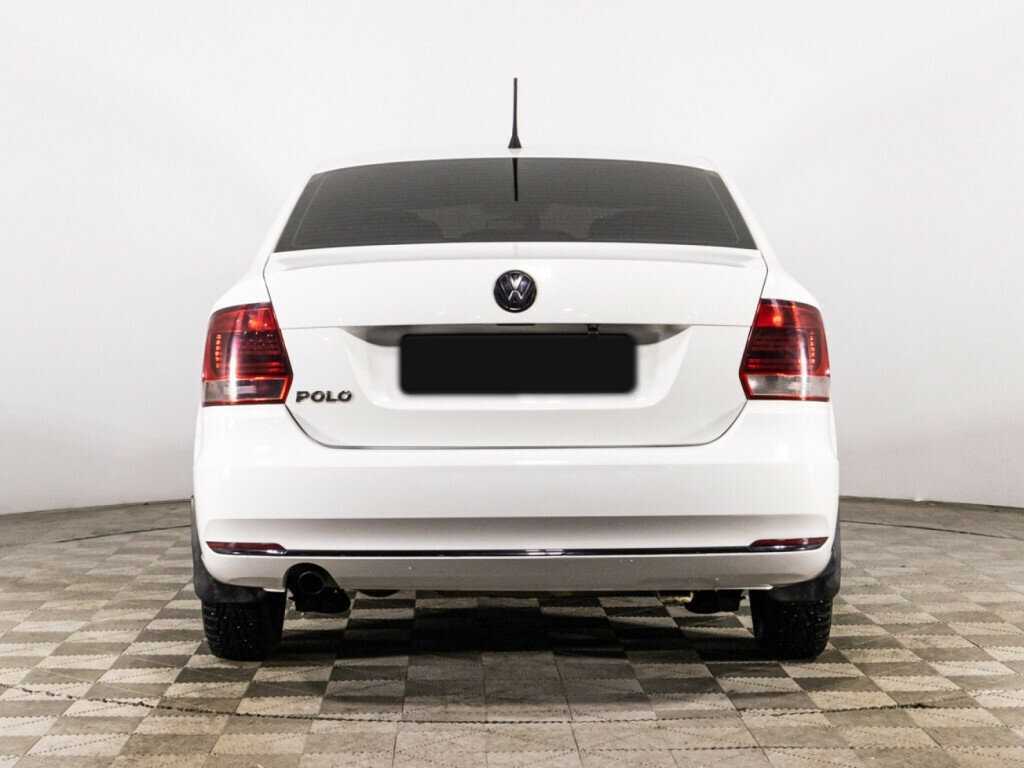 Volkswagen Polo с пробегом — 2016 год. Фото: #5