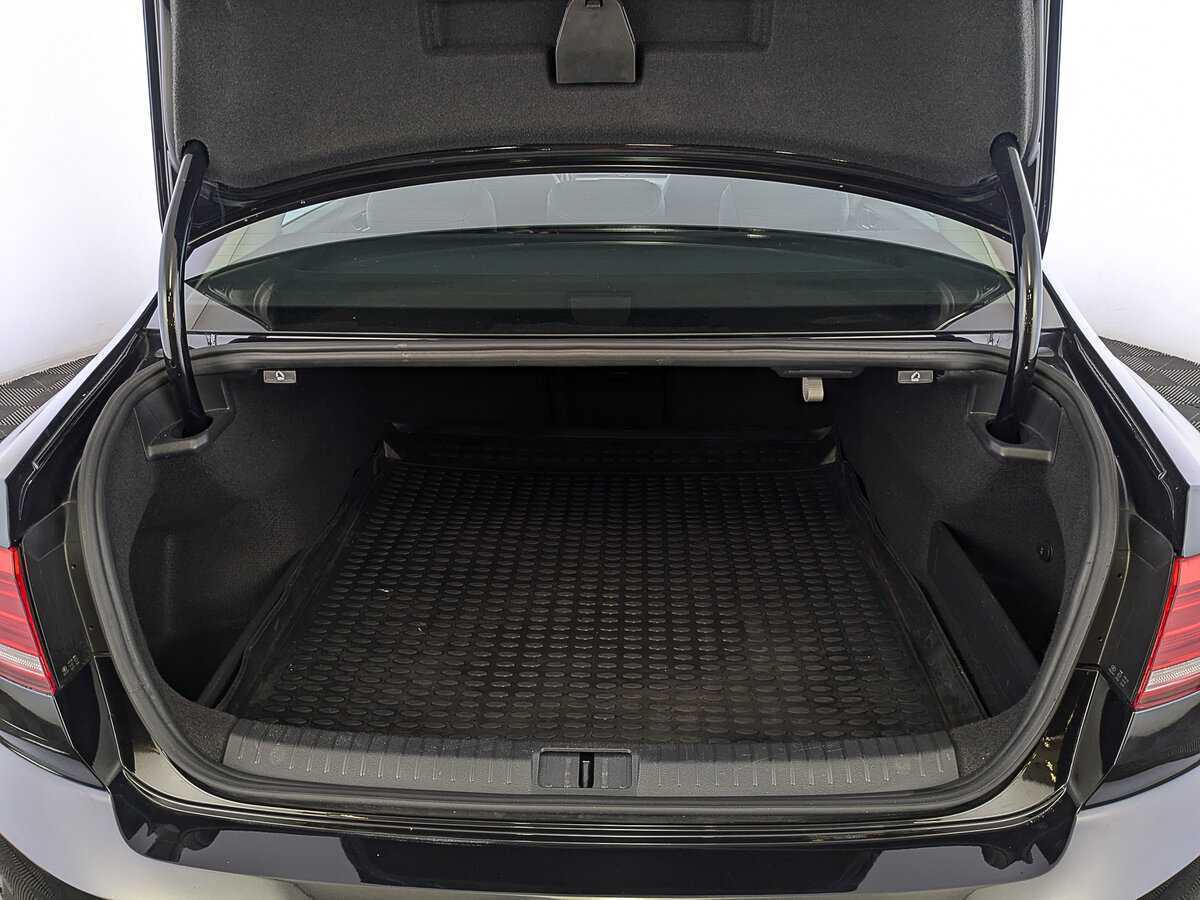 Volkswagen Passat с пробегом — 2016 год. Фото: #9