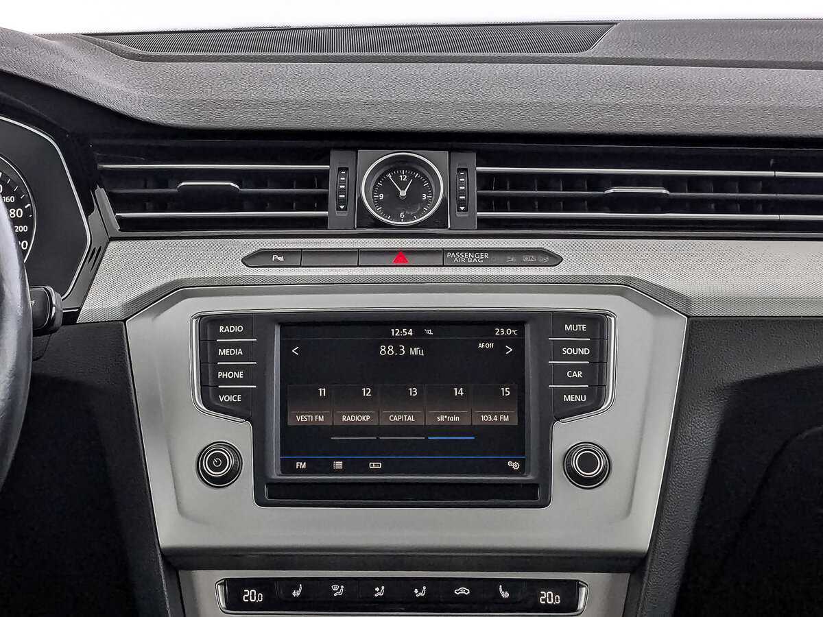 Volkswagen Passat с пробегом — 2016 год. Фото: #14