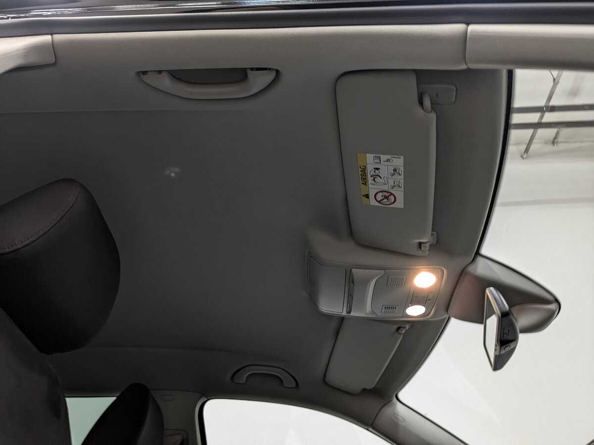 Volkswagen Tiguan с пробегом — 2015 год. Фото: #21