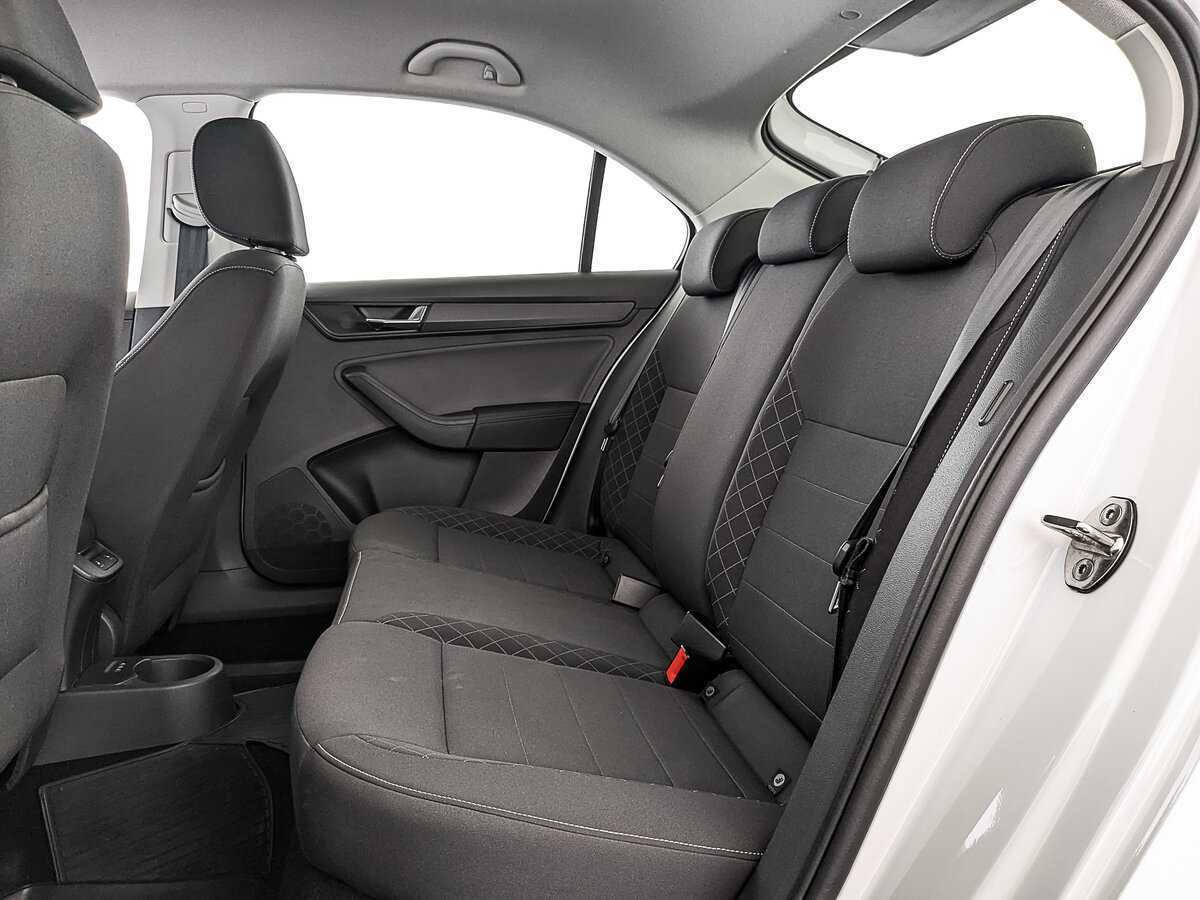 Skoda Rapid с пробегом — 2020 год. Фото: #16