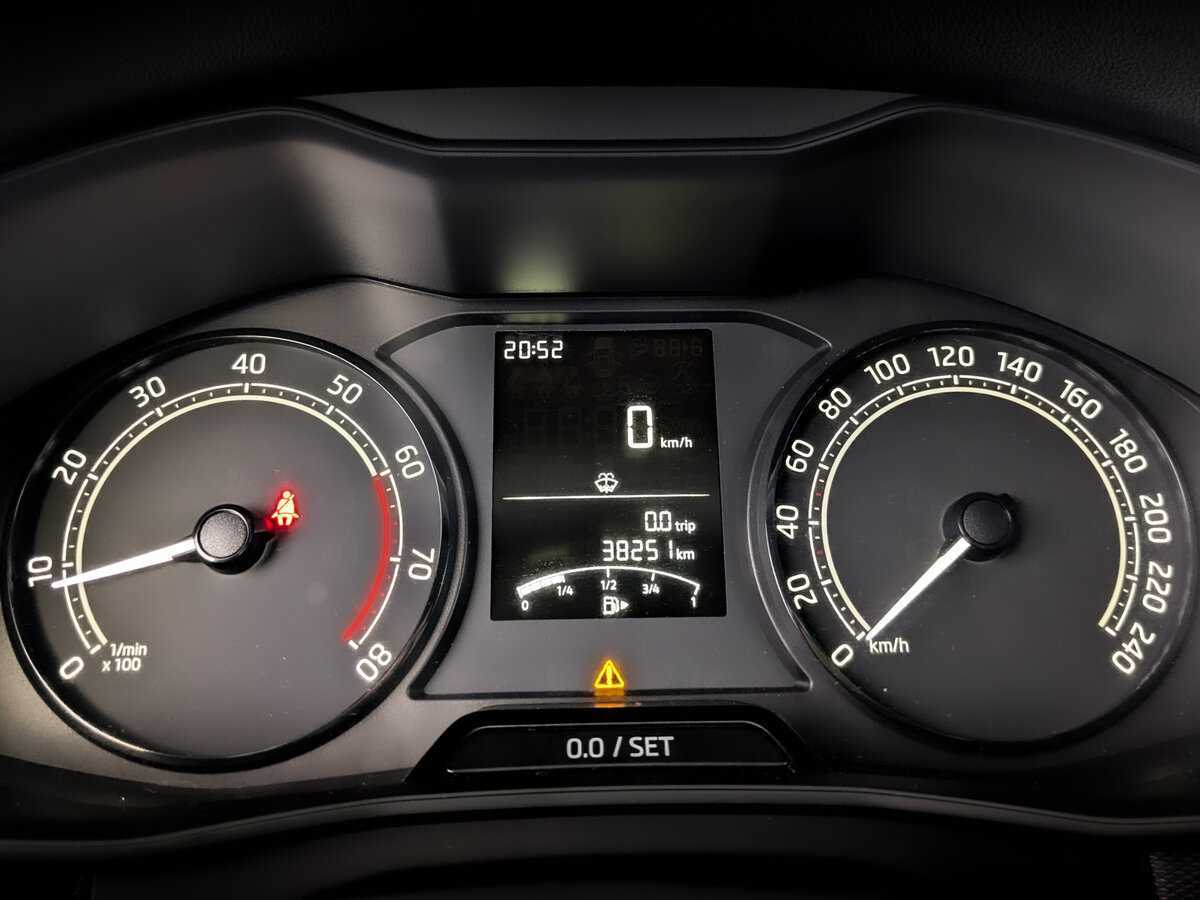 Skoda Rapid с пробегом — 2020 год. Фото: #12