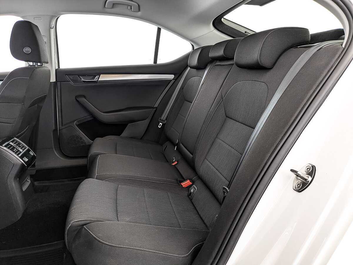Skoda Superb с пробегом — 2017 год. Фото: #11