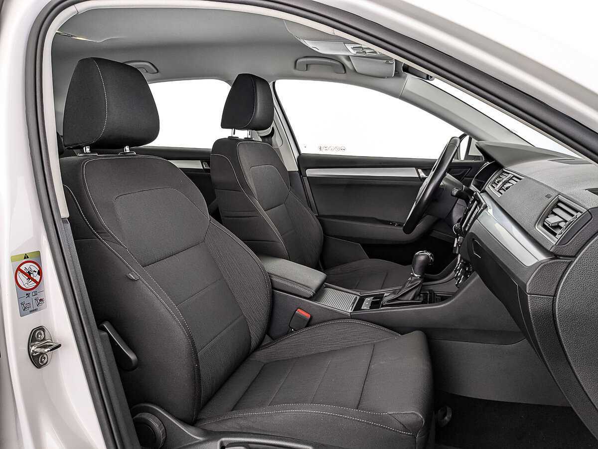 Skoda Superb с пробегом — 2017 год. Фото: #22