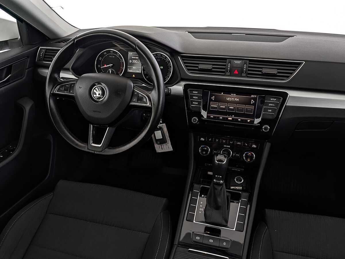 Skoda Superb с пробегом — 2017 год. Фото: #29