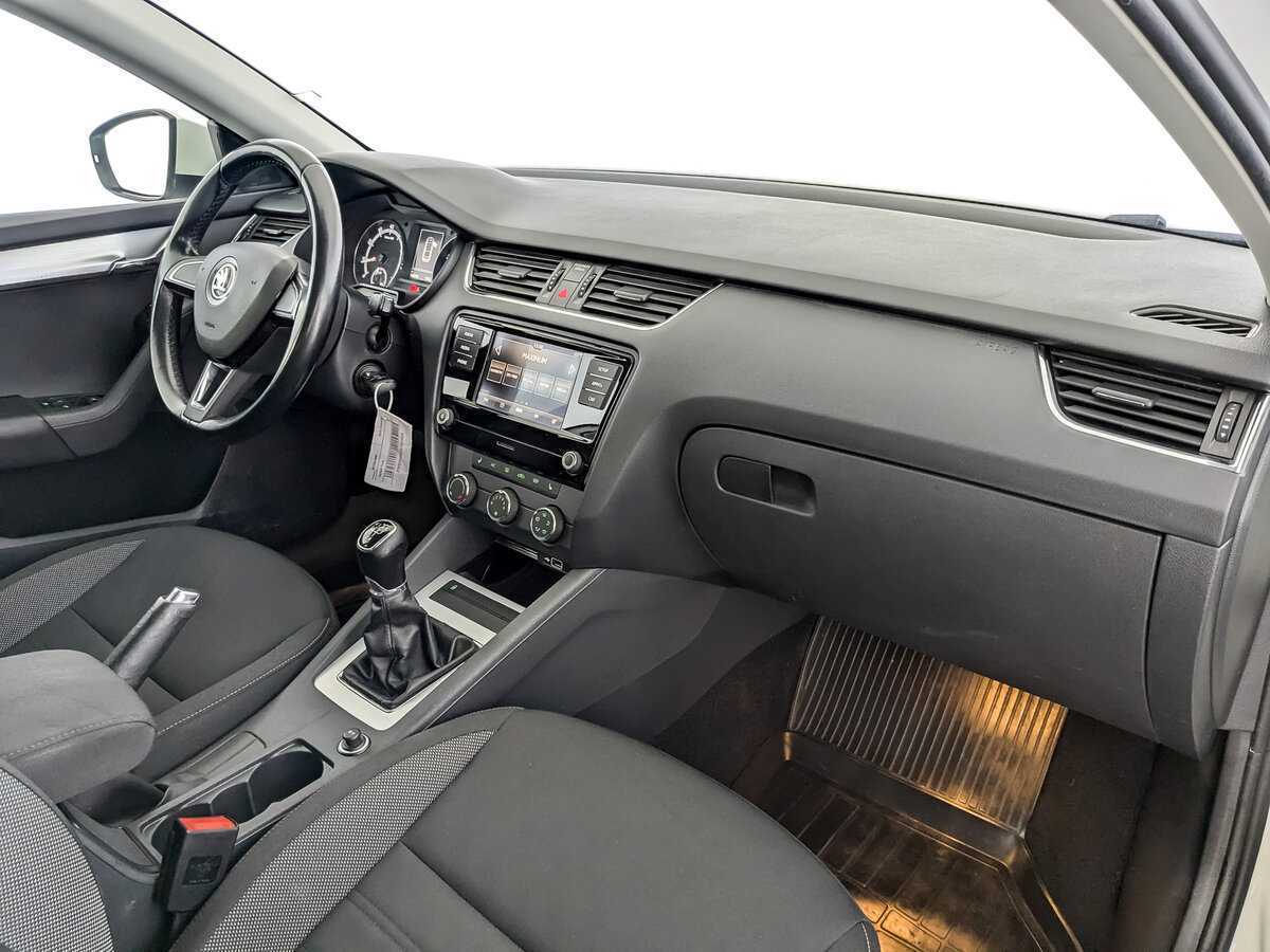 Skoda Octavia с пробегом — 2019 год. Фото: #10