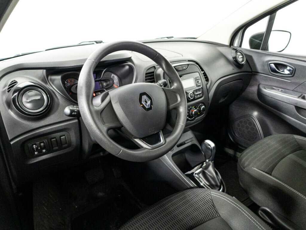 Renault Kaptur с пробегом — 2018 год. Фото: #10