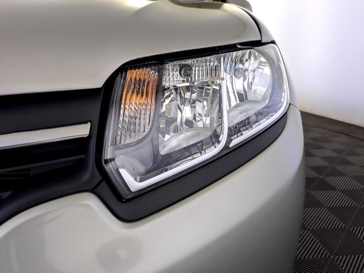 Renault Sandero с пробегом — 2018 год. Фото: #16