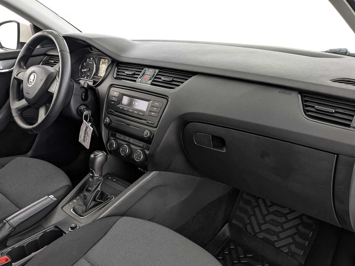 Skoda Octavia с пробегом — 2014 год. Фото: #11