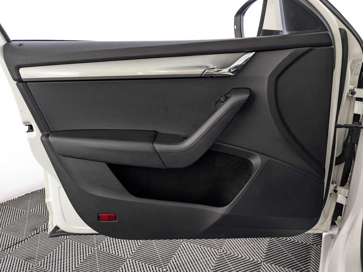 Skoda Octavia с пробегом — 2014 год. Фото: #17