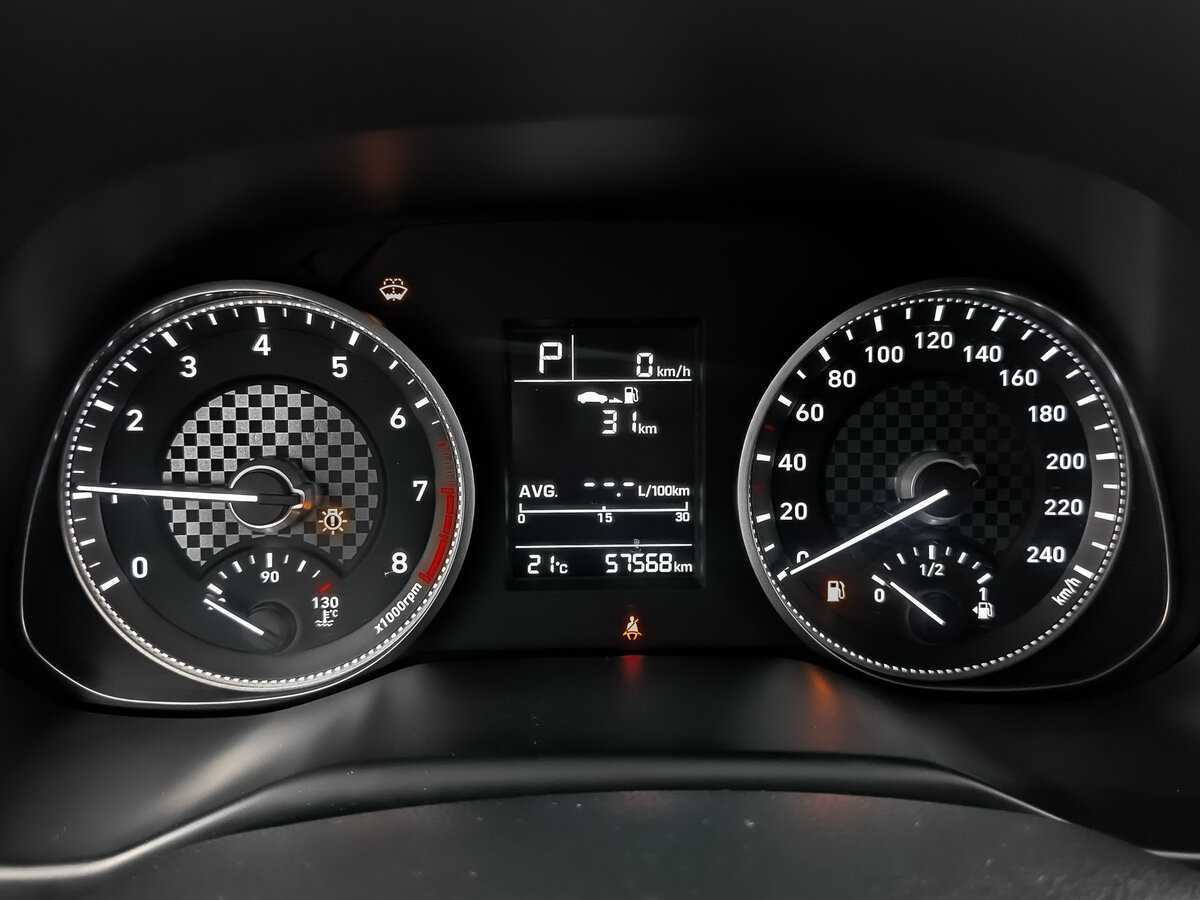 Hyundai Elantra с пробегом — 2019 год. Фото: #13