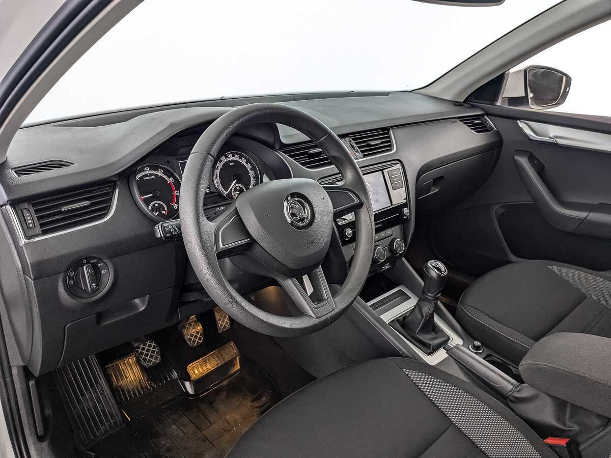 Skoda Octavia с пробегом — 2019 год. Фото: #14