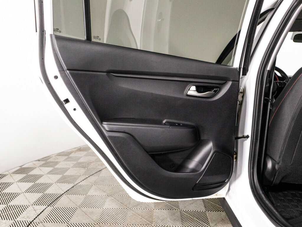 Kia Rio с пробегом — 2021 год. Фото: #25