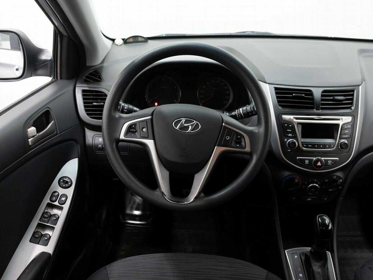 Hyundai Solaris с пробегом — 2016 год. Фото: #14