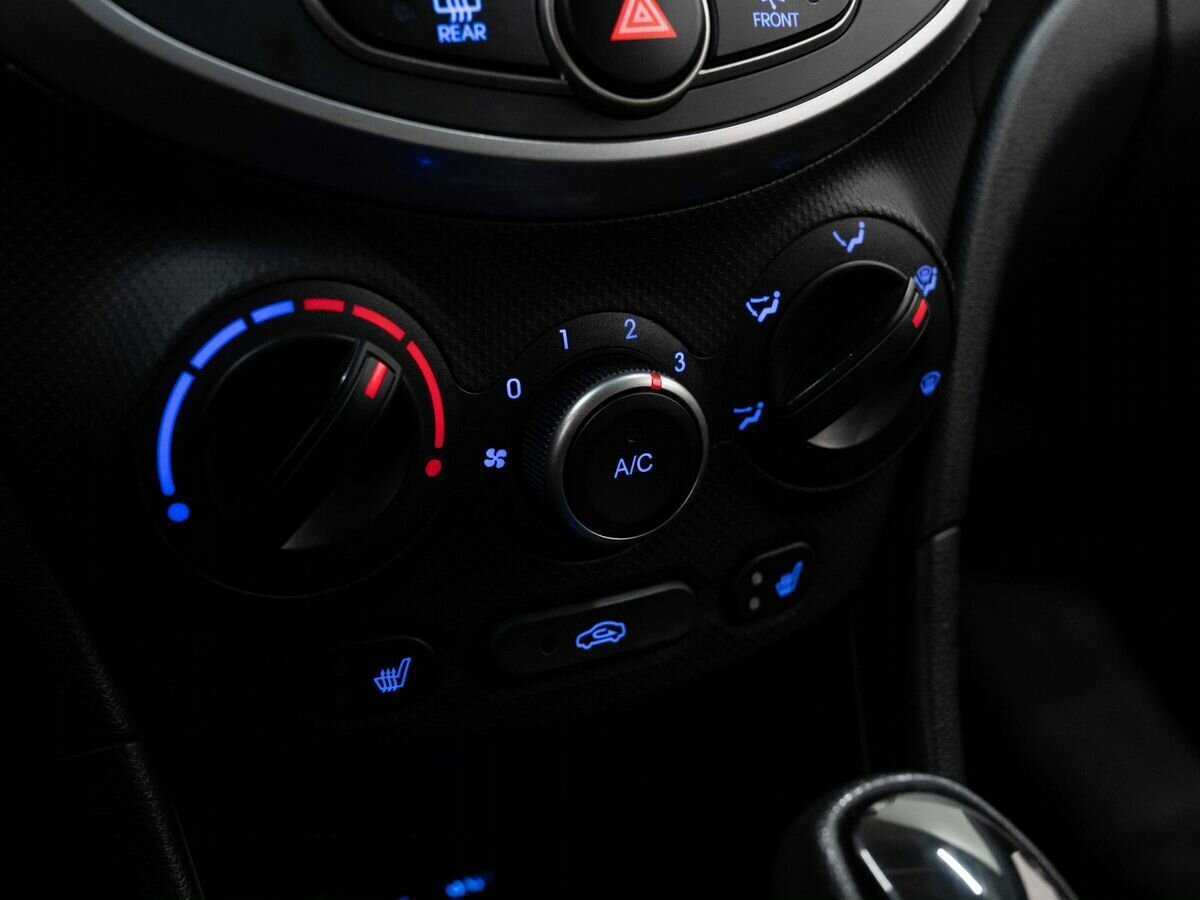 Hyundai Solaris с пробегом — 2016 год. Фото: #20