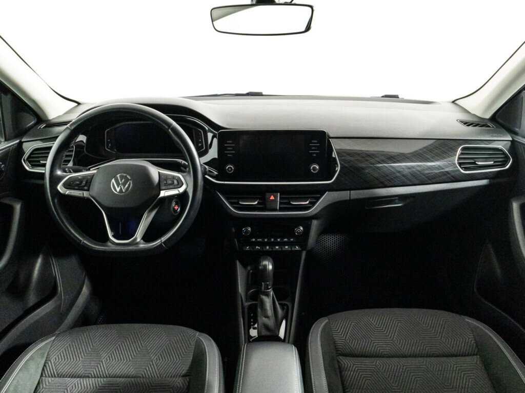 Volkswagen Polo с пробегом — 2021 год. Фото: #12