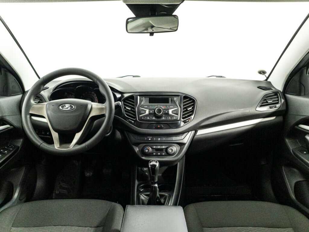 Lada (ВАЗ) Vesta с пробегом — 2017 год. Фото: #12