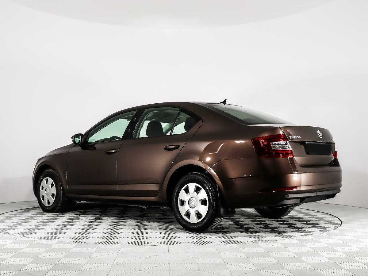 Skoda Octavia с пробегом — 2017 год. Фото: #6