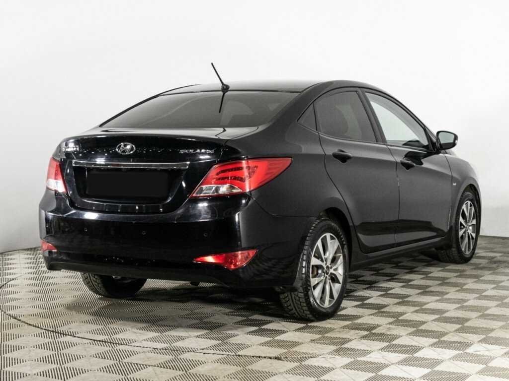 Hyundai Solaris с пробегом — 2015 год. Фото: #4