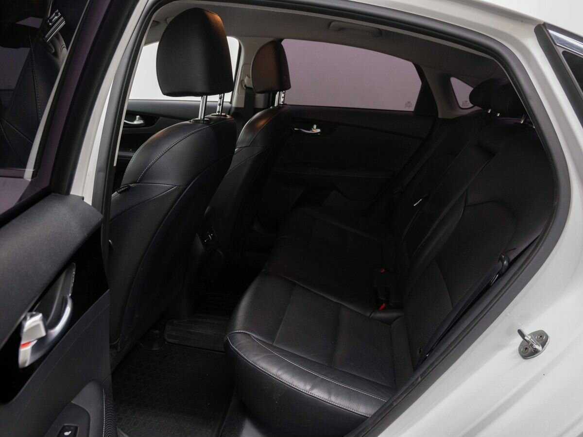 Kia Cerato с пробегом — 2018 год. Фото: #8