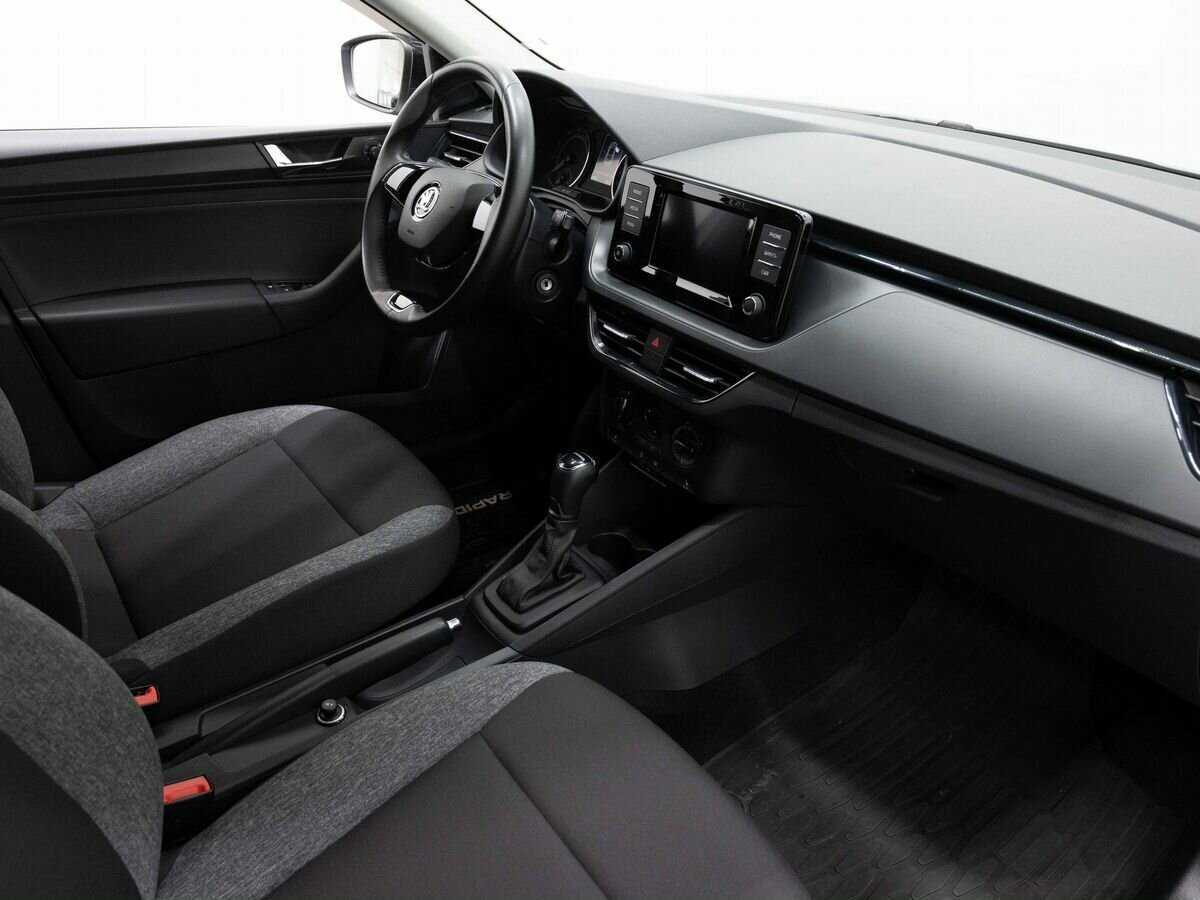 Skoda Rapid с пробегом — 2020 год. Фото: #10
