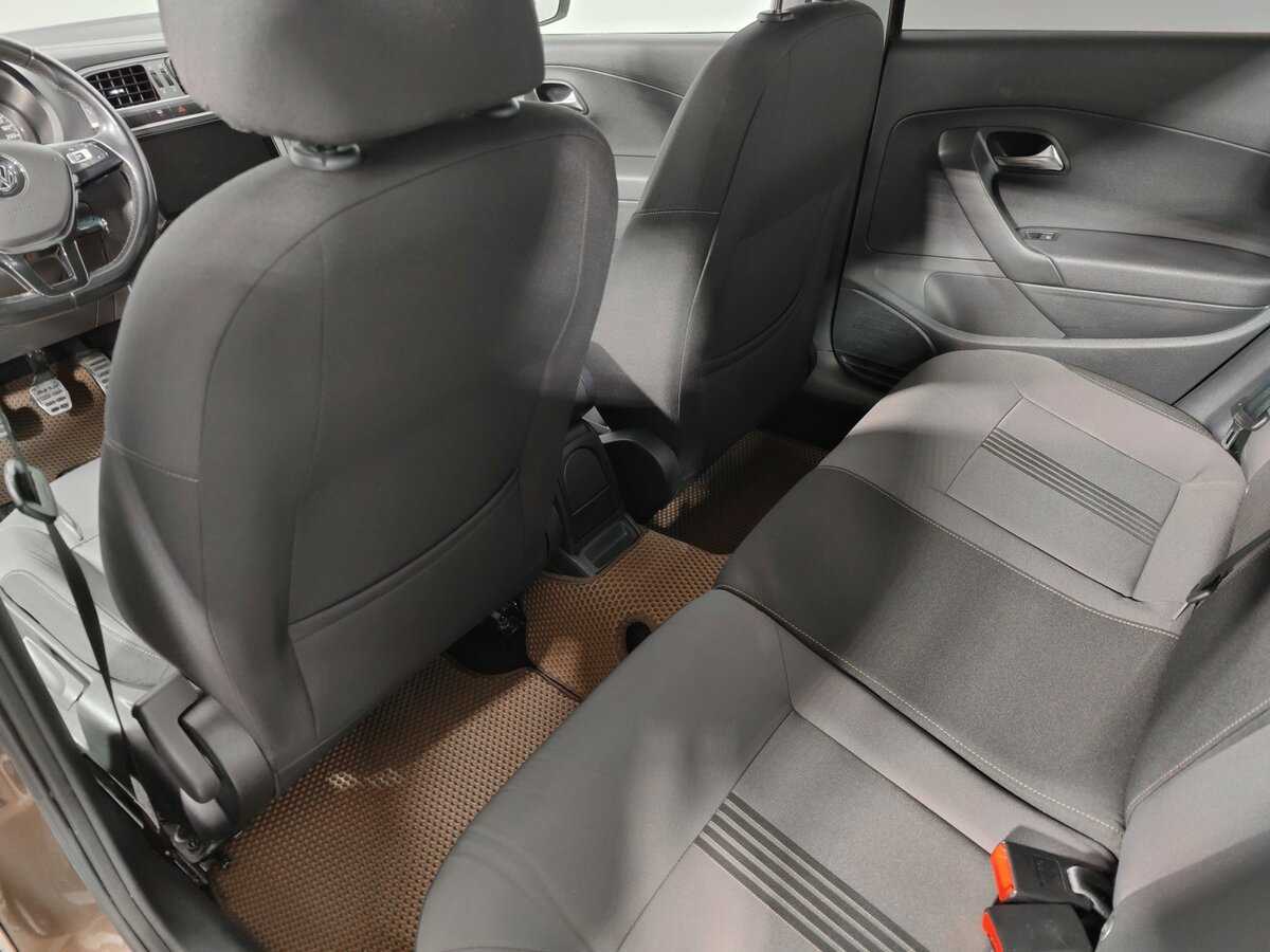 Volkswagen Polo с пробегом — 2016 год. Фото: #13