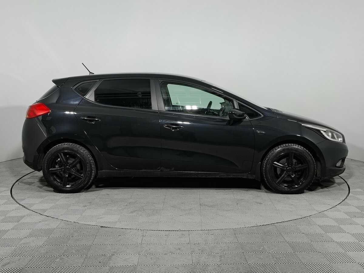 Kia Ceed с пробегом — 2014 год. Фото: #4