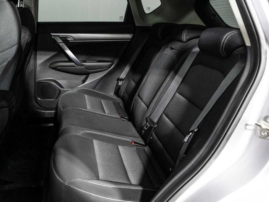 Geely Coolray с пробегом — 2020 год. Фото: #9