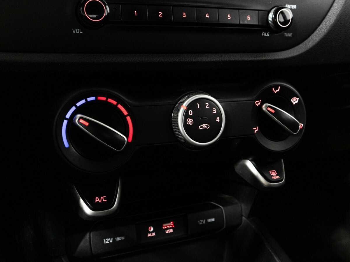 Kia Rio с пробегом — 2019 год. Фото: #14