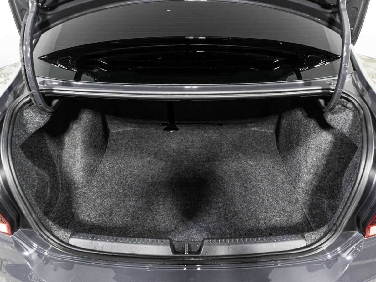 Volkswagen Polo с пробегом — 2018 год. Фото: #14