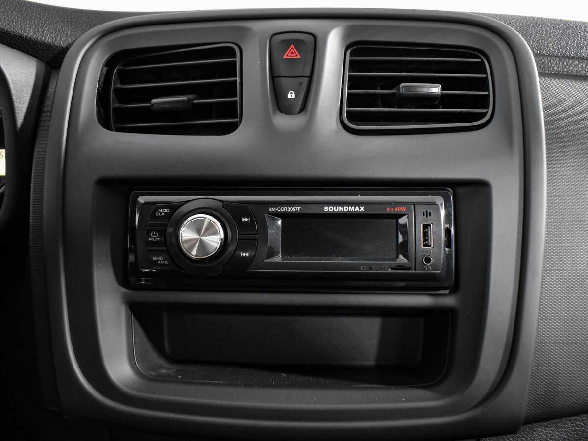 Renault Logan с пробегом — 2020 год. Фото: #15