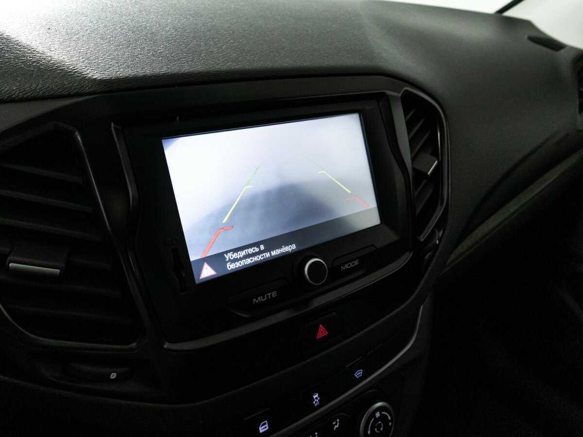 Lada (ВАЗ) Vesta с пробегом — 2019 год. Фото: #14