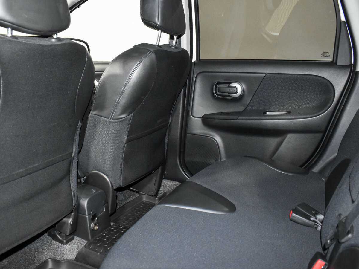 Nissan Note с пробегом — 2013 год. Фото: #11