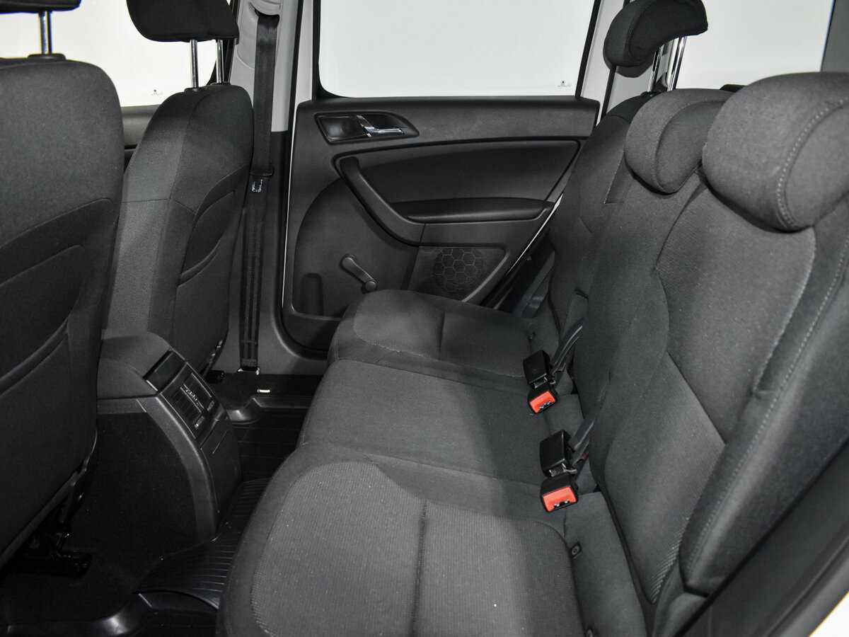 Skoda Yeti с пробегом — 2015 год. Фото: #11