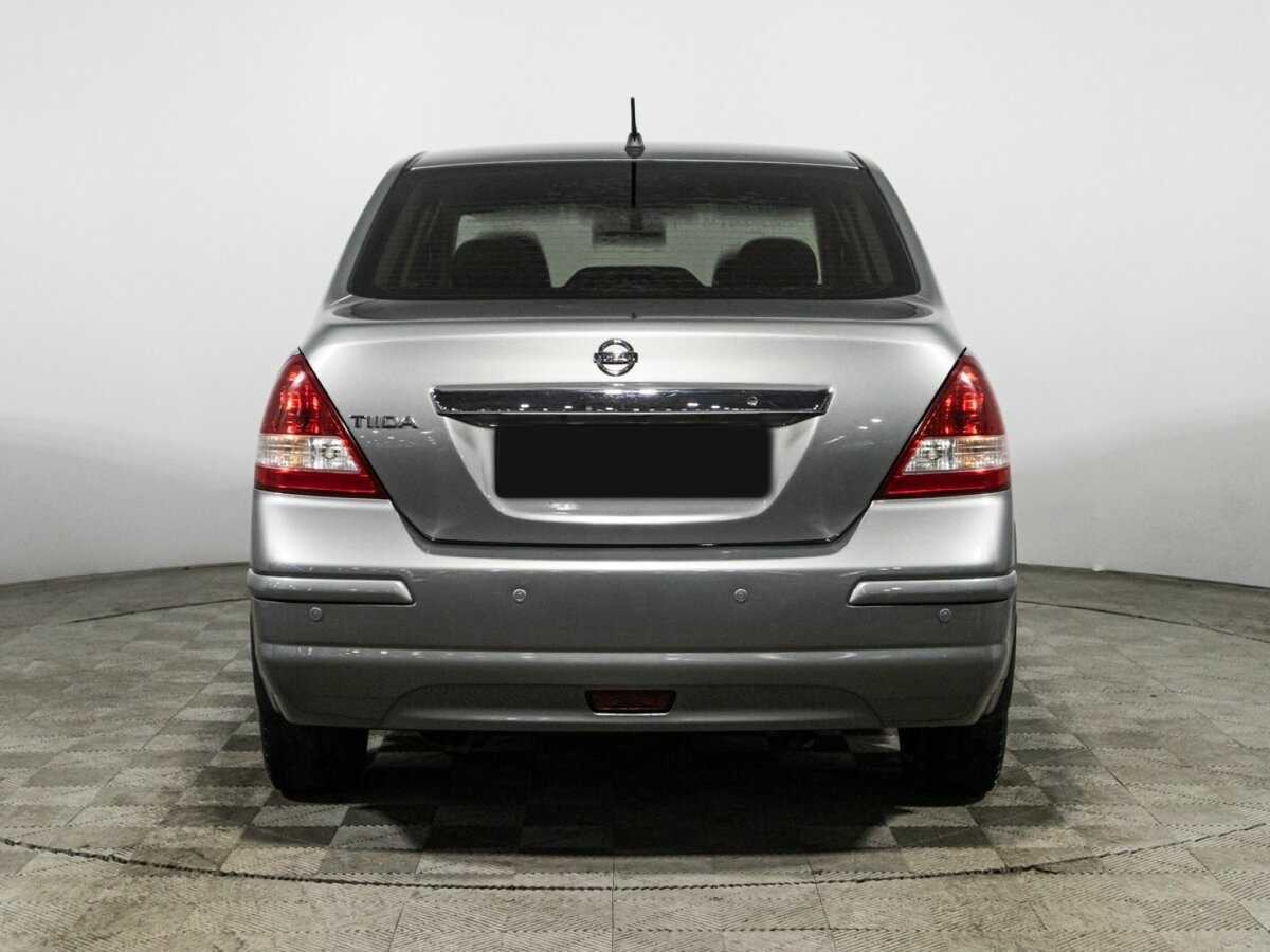 Nissan Tiida с пробегом — 2013 год. Фото: #5