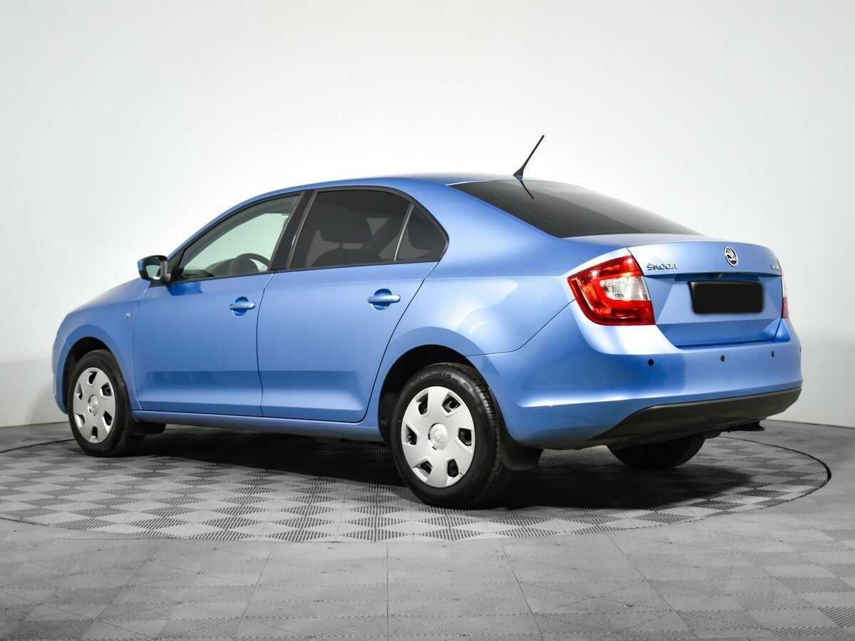 Skoda Rapid с пробегом — 2014 год. Фото: #6
