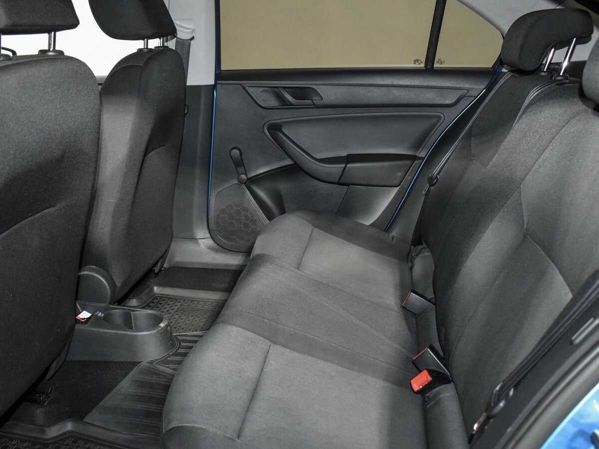 Skoda Rapid с пробегом — 2014 год. Фото: #9