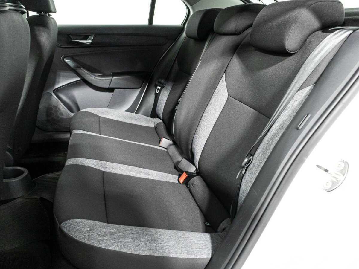 Skoda Rapid с пробегом — 2021 год. Фото: #9