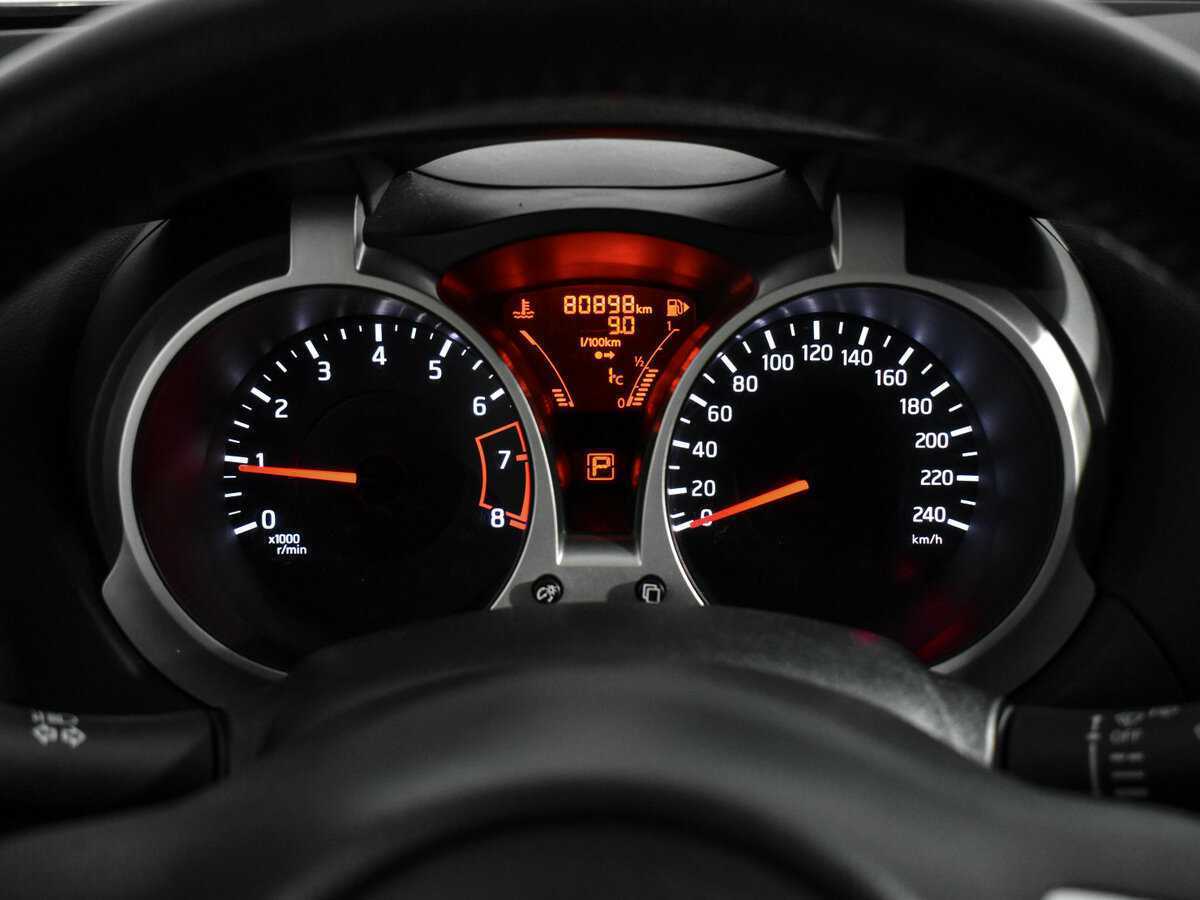 Nissan Juke с пробегом — 2013 год. Фото: #18