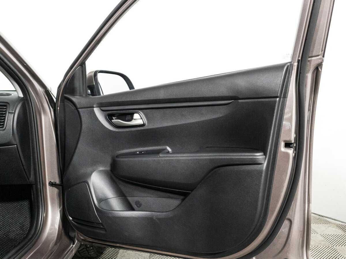 Kia Rio с пробегом — 2020 год. Фото: #25