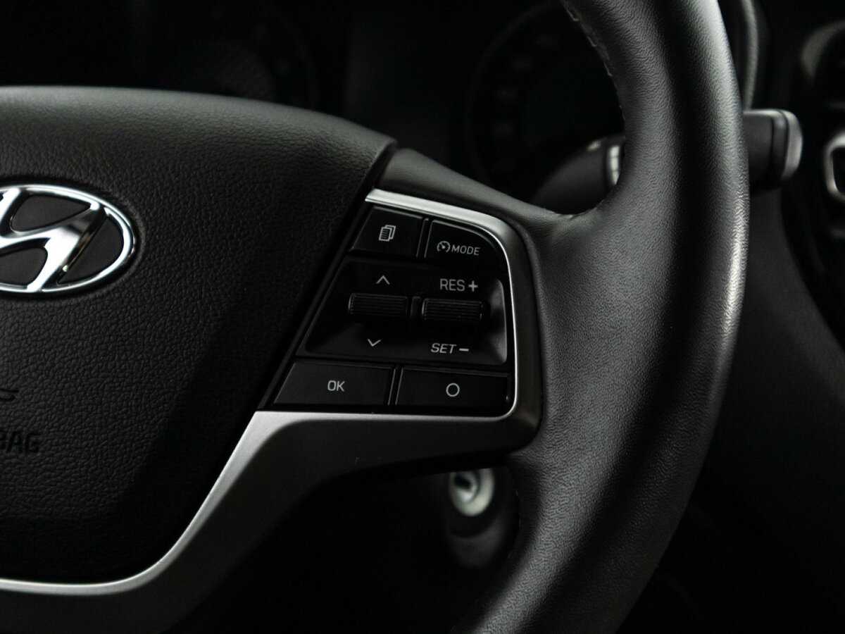 Hyundai Solaris с пробегом — 2022 год. Фото: #17