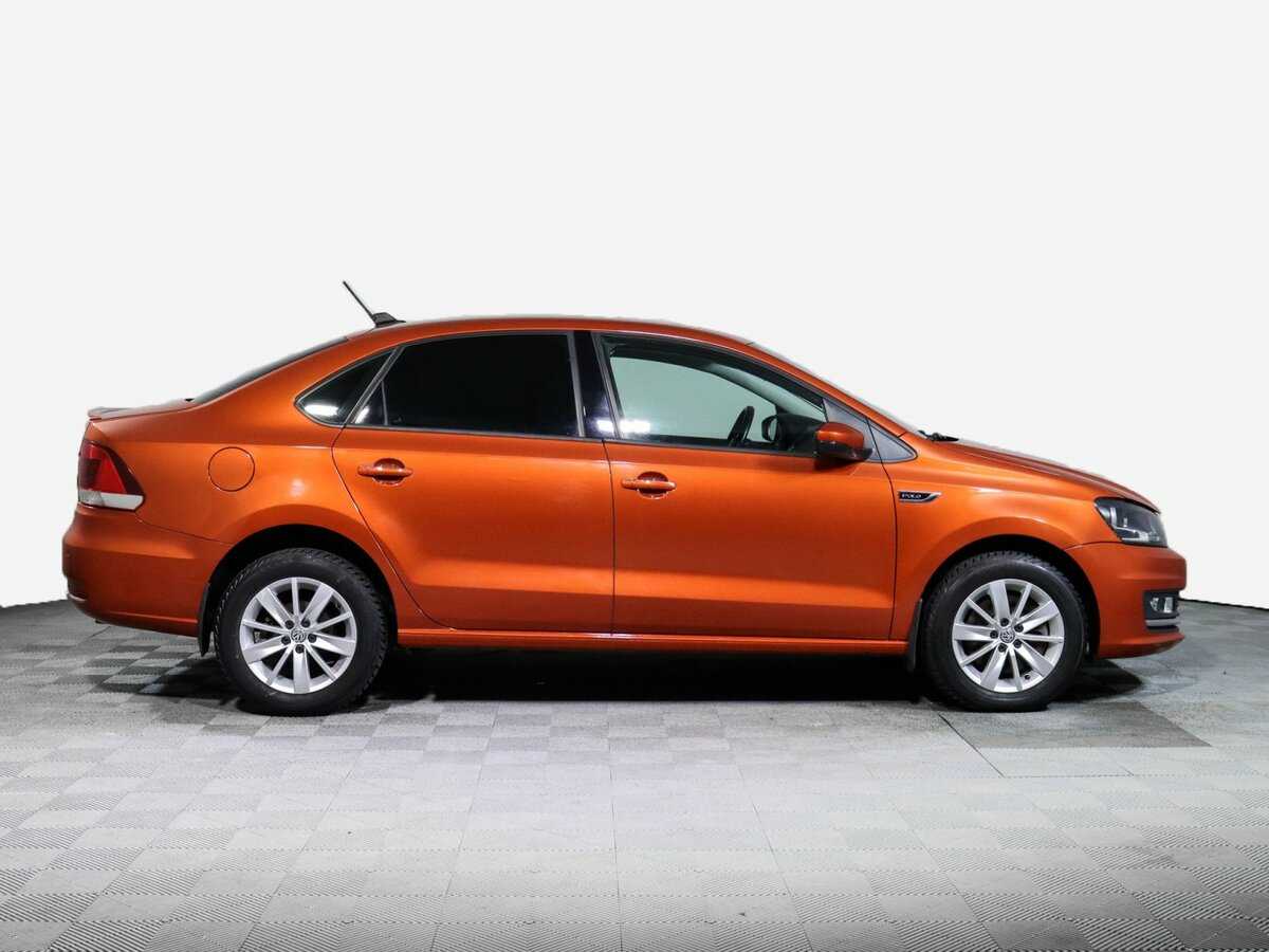 Volkswagen Polo с пробегом — 2018 год. Фото: #3