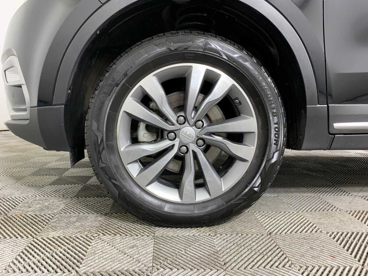 Geely Atlas с пробегом — 2021 год. Фото: #8