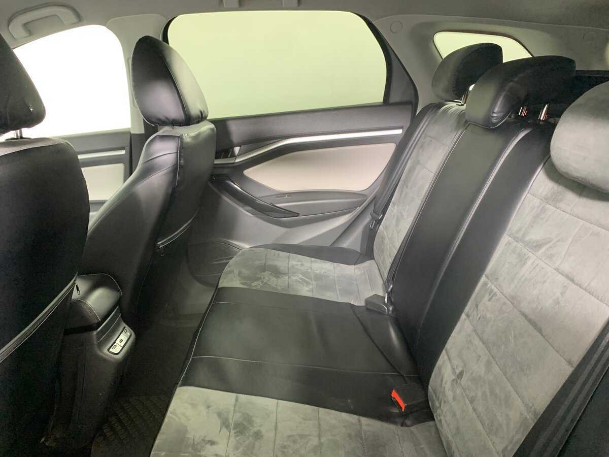 Lada (ВАЗ) Vesta с пробегом — 2020 год. Фото: #18