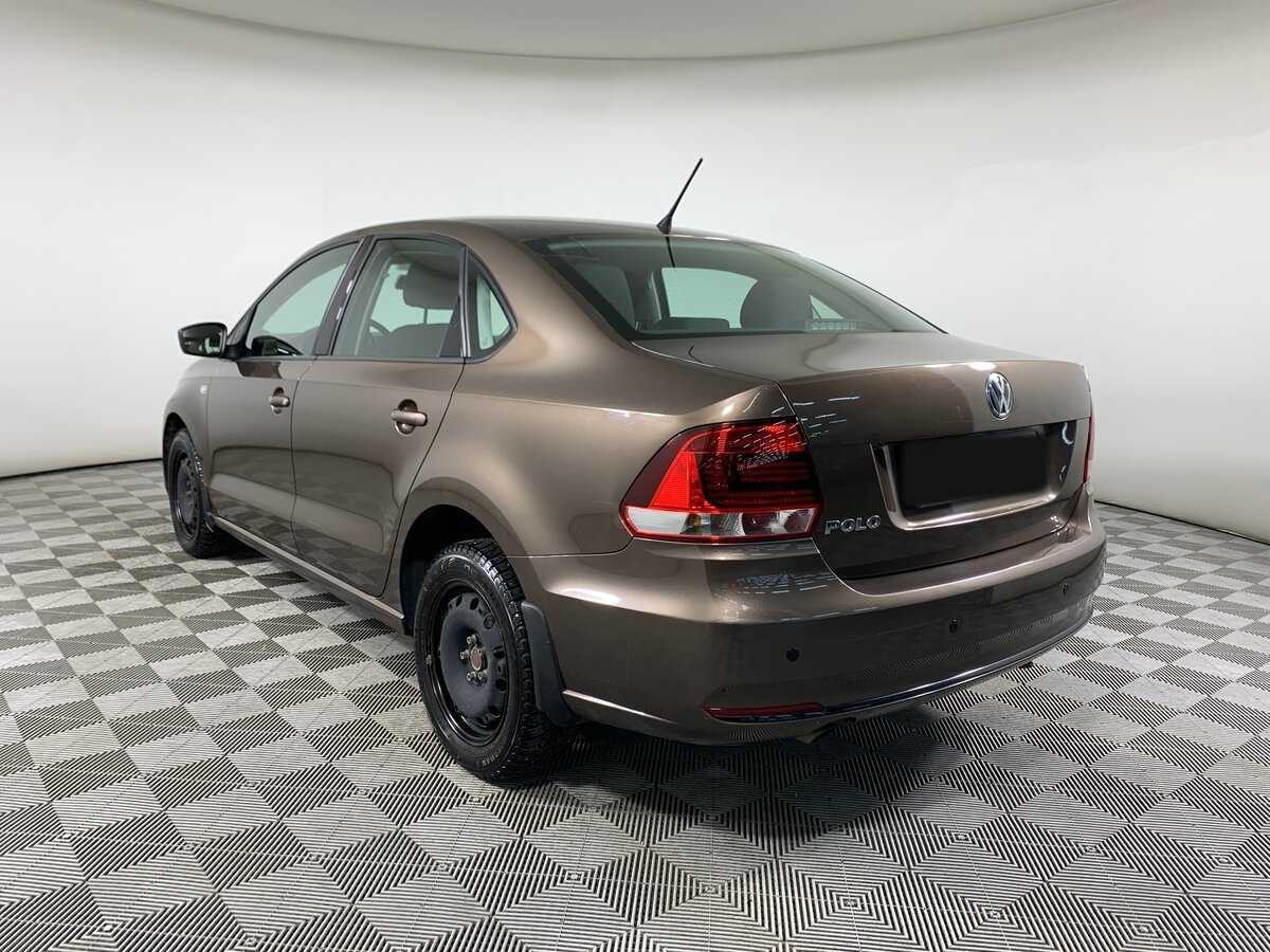 Volkswagen Polo с пробегом — 2016 год. Фото: #6