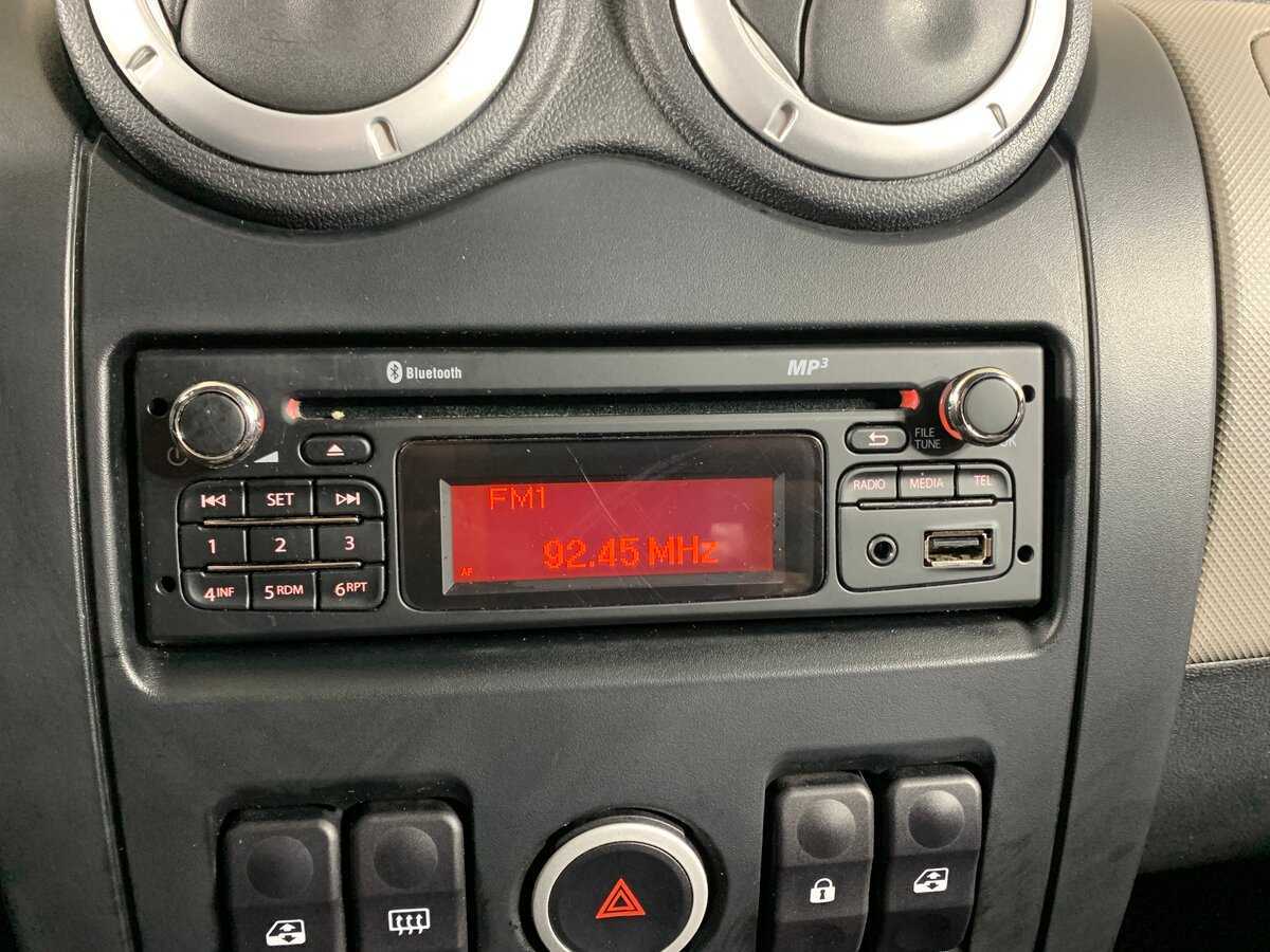 Lada (ВАЗ) Largus с пробегом — 2015 год. Фото: #15