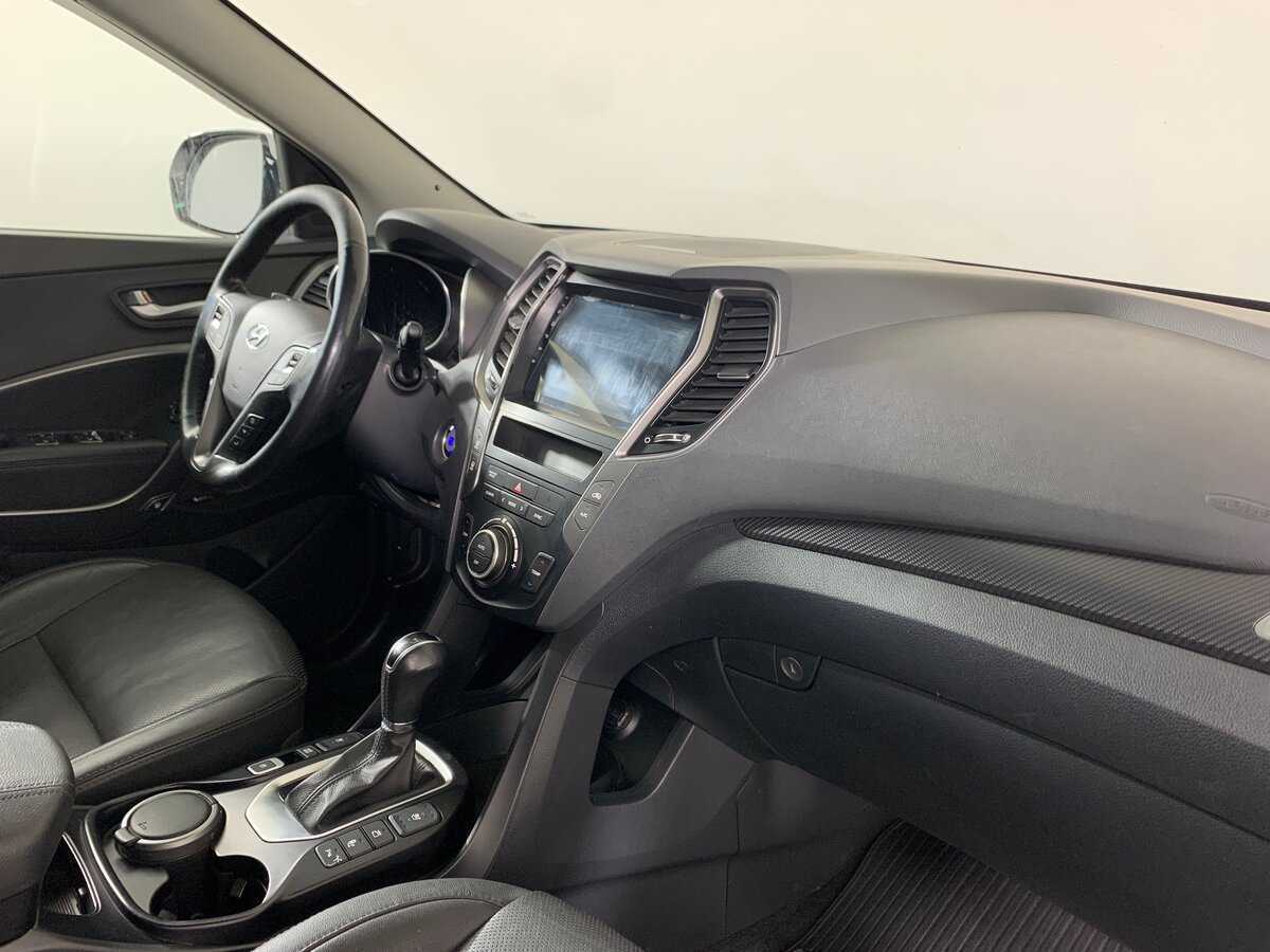 Hyundai Santa Fe с пробегом — 2017 год. Фото: #13
