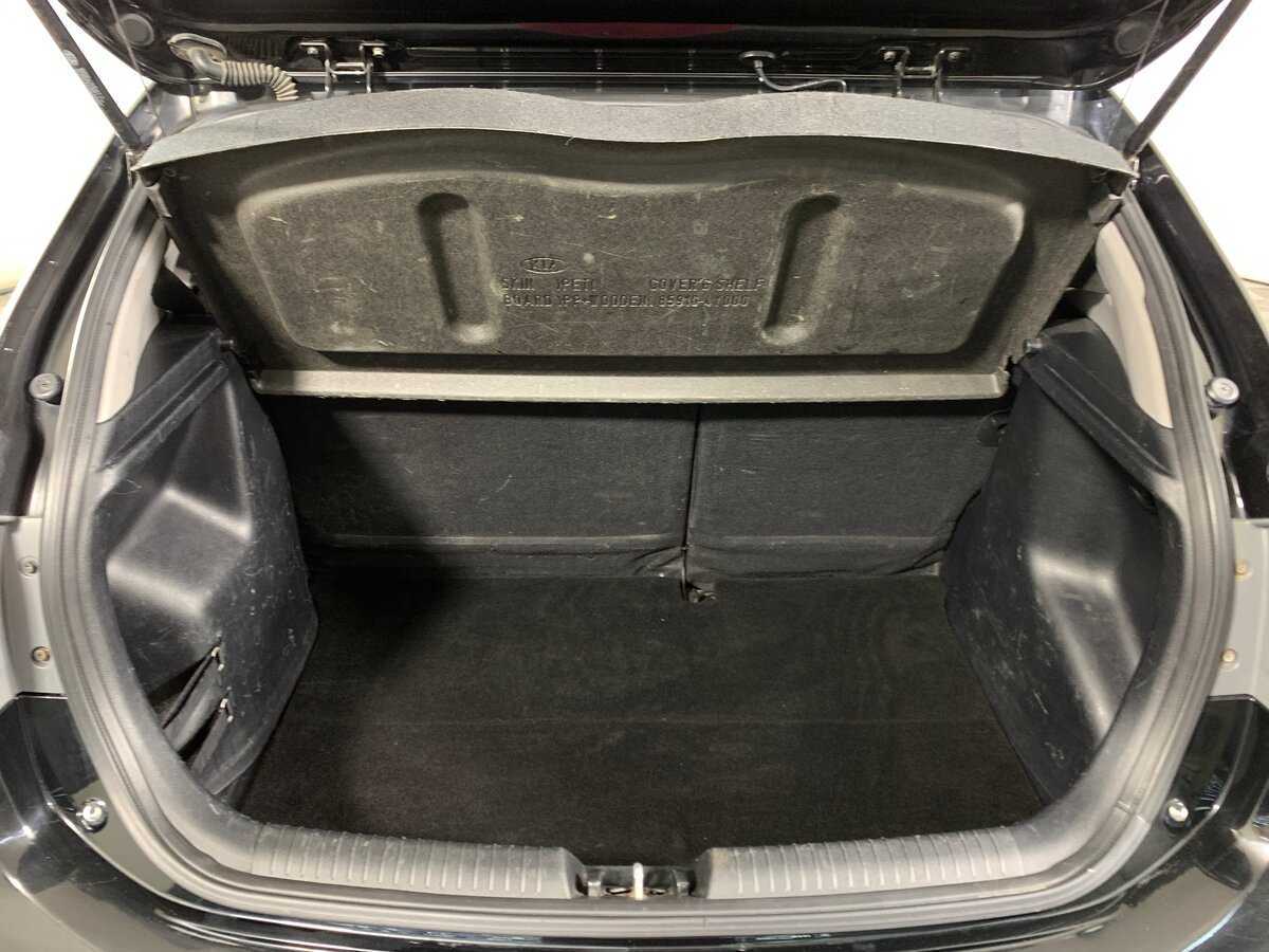 Kia Rio с пробегом — 2015 год. Фото: #18