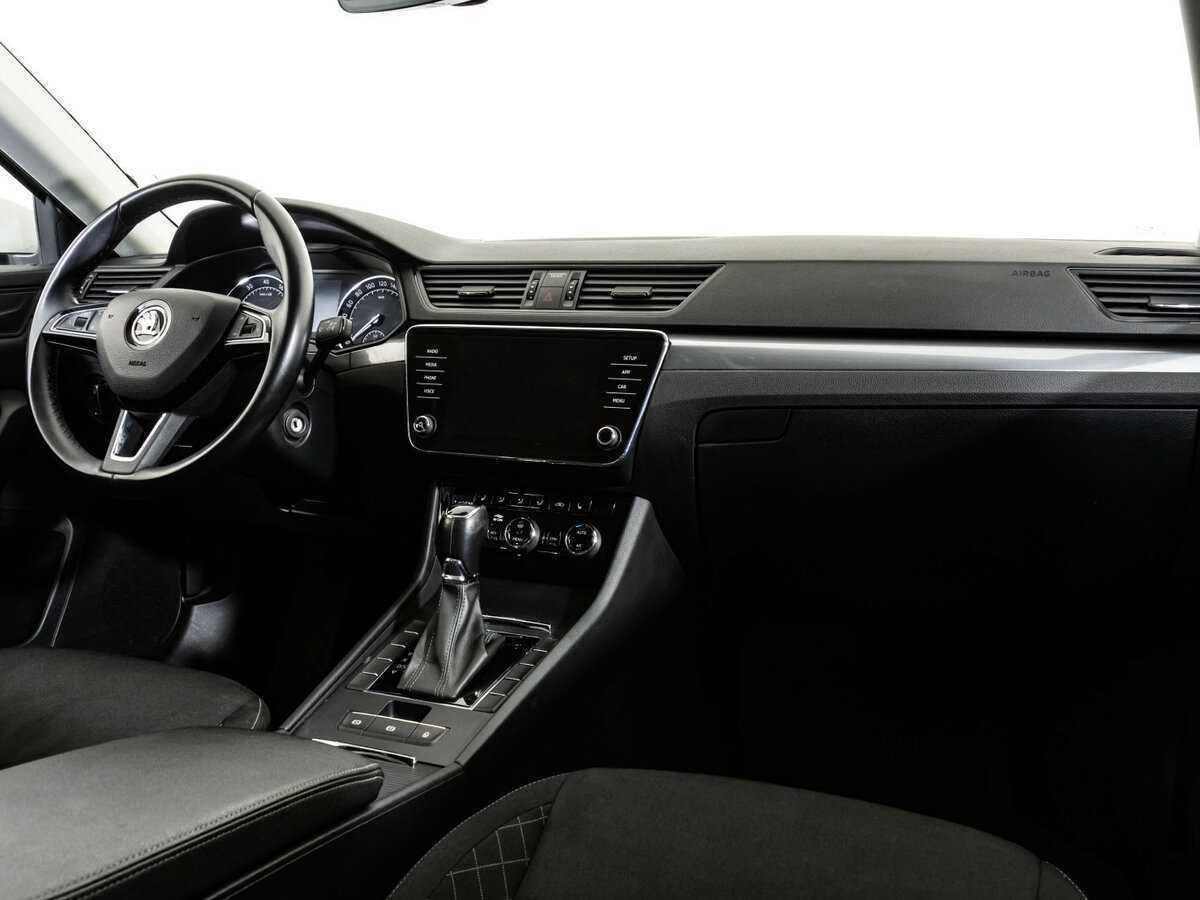 Skoda Superb с пробегом — 2018 год. Фото: #6
