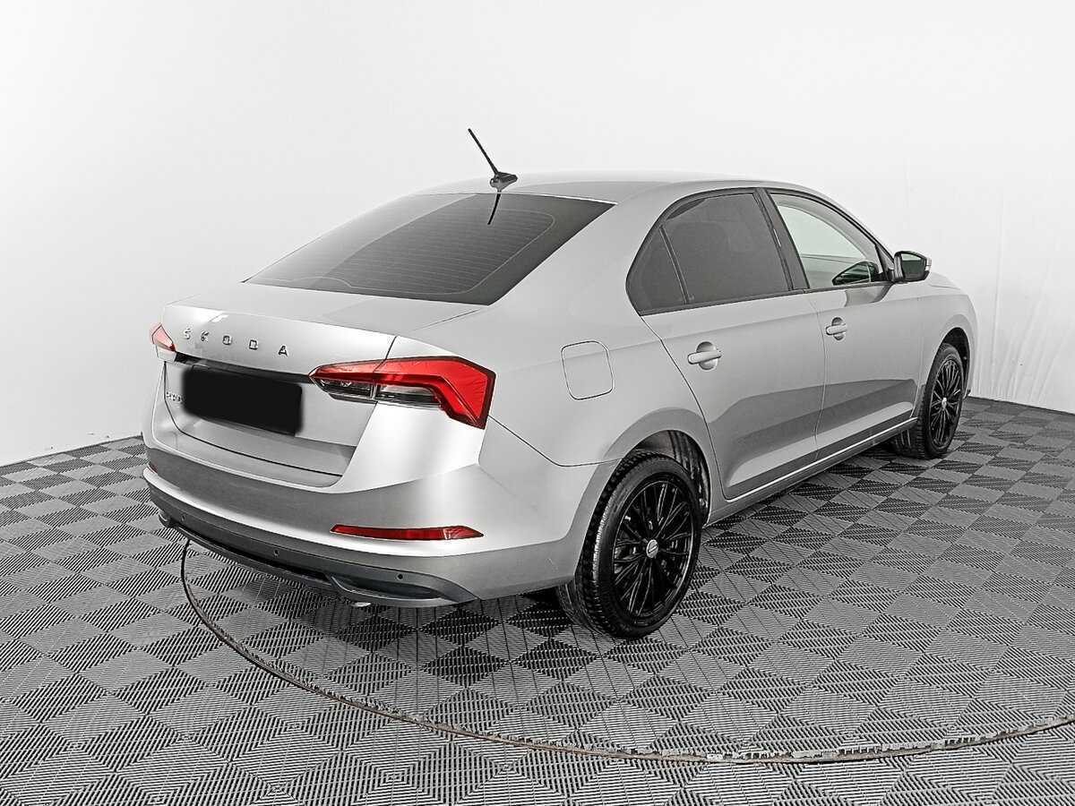 Skoda Rapid с пробегом — 2021 год. Фото: #4